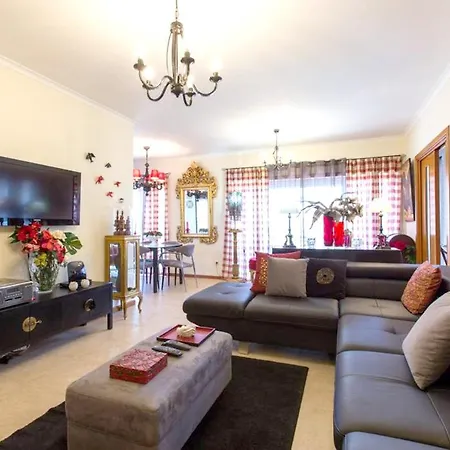 House With 3 Bedrooms In With Wonderful Mountain View Furnished Balcony And Wifi 18 Km From The Beach Prázdninový dům