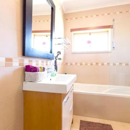 House With 3 Bedrooms In With Wonderful Mountain View Furnished Balcony And Wifi 18 Km From The Beach Prázdninový dům *