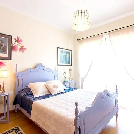 House With 3 Bedrooms In With Wonderful Mountain View Furnished Balcony And Wifi 18 Km From The Beach Alcobaça